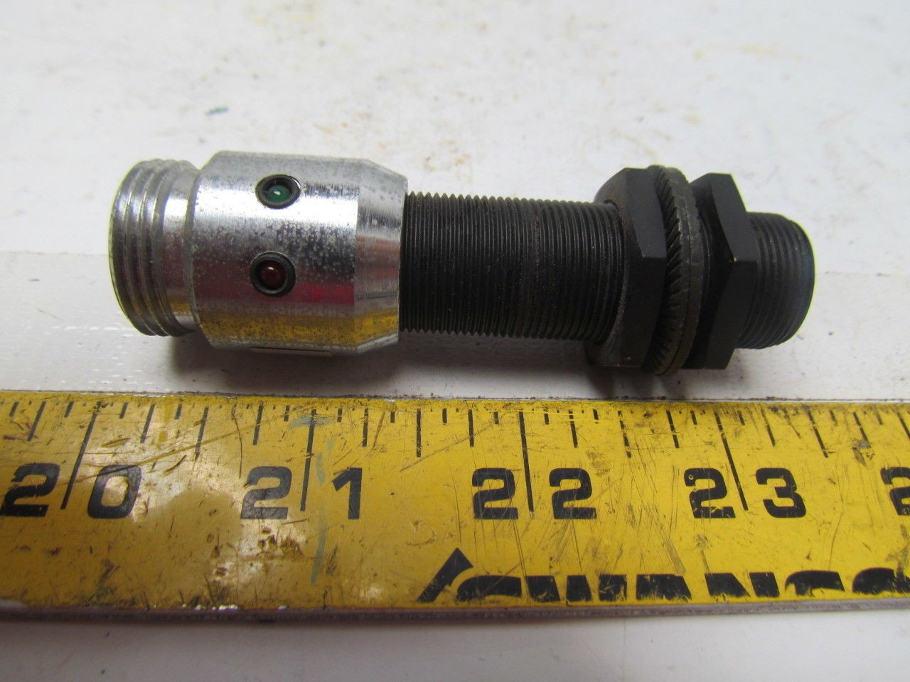 Turck B15-GT18-ADZ30X2-B1331/S34 Inductive Proximity Sensor w/Two Washers & Nuts