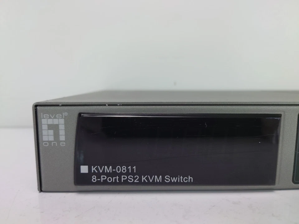 LevelOne KVM-0811 PS2 KVM Switch 8 Port VGA HDDB 15pin Daisy Chain HDB15 - Bild 3 von 4