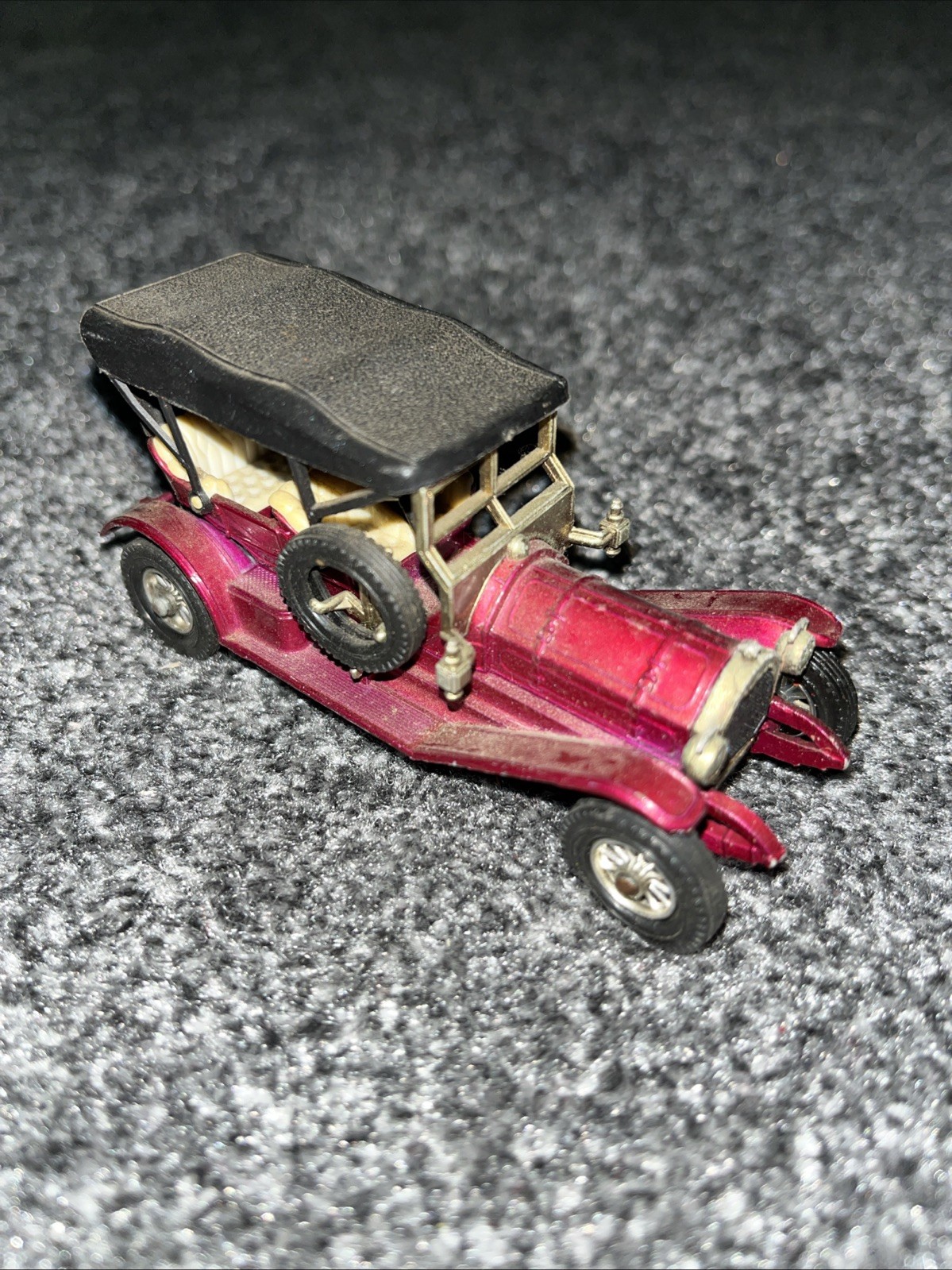 Matchbox Yesteryear Y12, 1909 THOMAS FLYABOUT - Free Price Guide