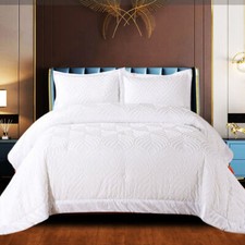 Image of 3 Piece Velvet Quilted Bedspread Throw Luxury Bedding Set Double Super King Size