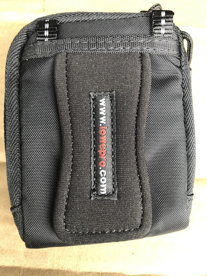 Genuine Lowepro REZO 20 BLACK Compact Digital Camera Universal Bag Pouch Case - Image 3 of 4