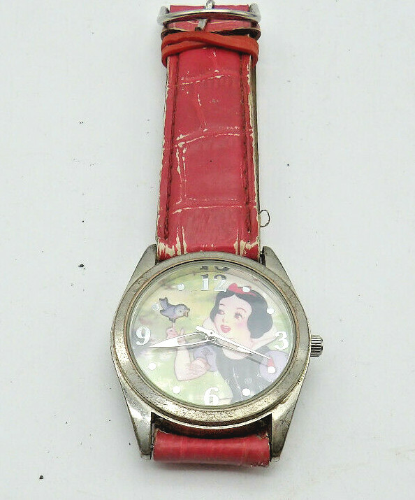 Vintage Snow White Watch Made for Disney Japan Movt New  display picture 1