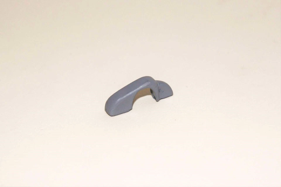 Stoßstangenhorn (grau) für belgischen Distler Porsche DT-7500 - Bild 1 von 1