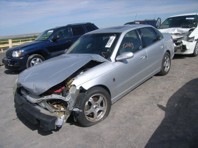 Conjunto de filtro de aire usado se adapta a: Saturn L SERIES 2005 3,0 L VIN R octavo dígito grado Foto 2 de 4