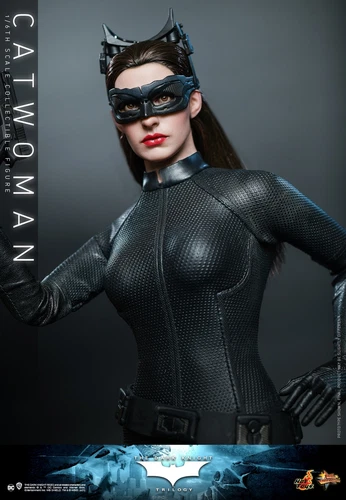 In Hand! New Hot Toys MMS627 The Dark Knight Trilogy 1/6 Catwoman Action Figure - Picture 8 of 17