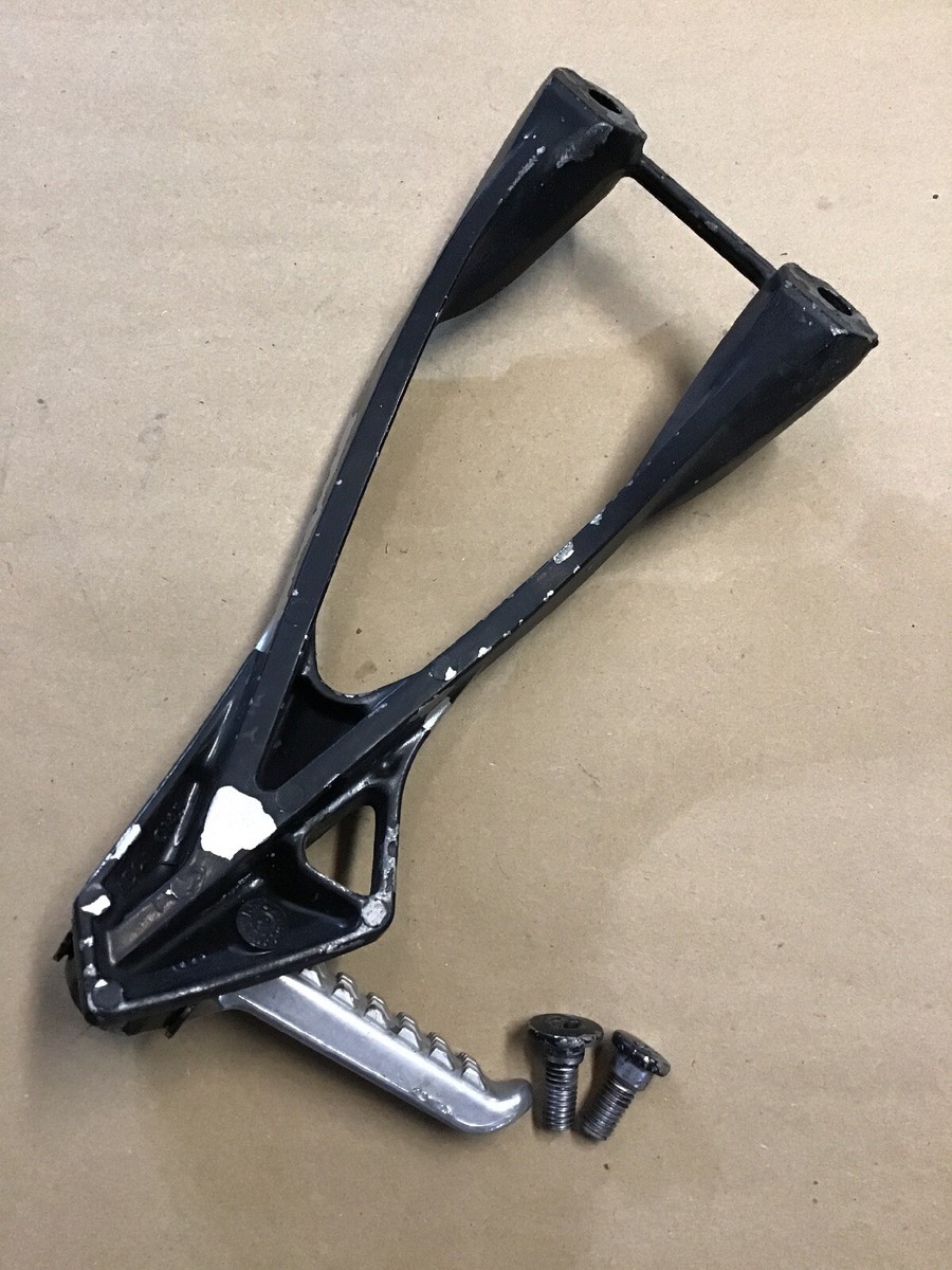 KAWASAKI NINJA ZX6R 05-06 ZX6RR 05-06 REAR RIGHT FOOT PEG STAY