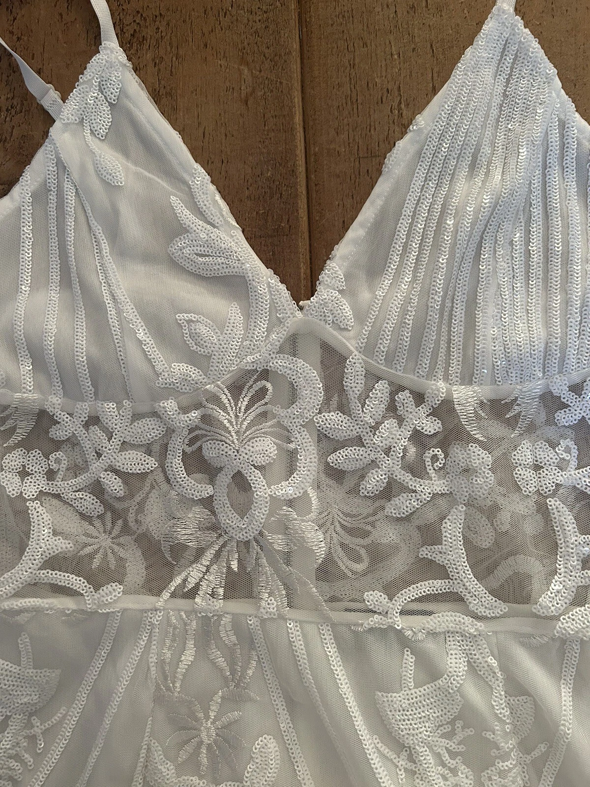 OFF WHITE Splendido abito da festa bianco Pretty Little Thing Off con paillettes taglia UK10