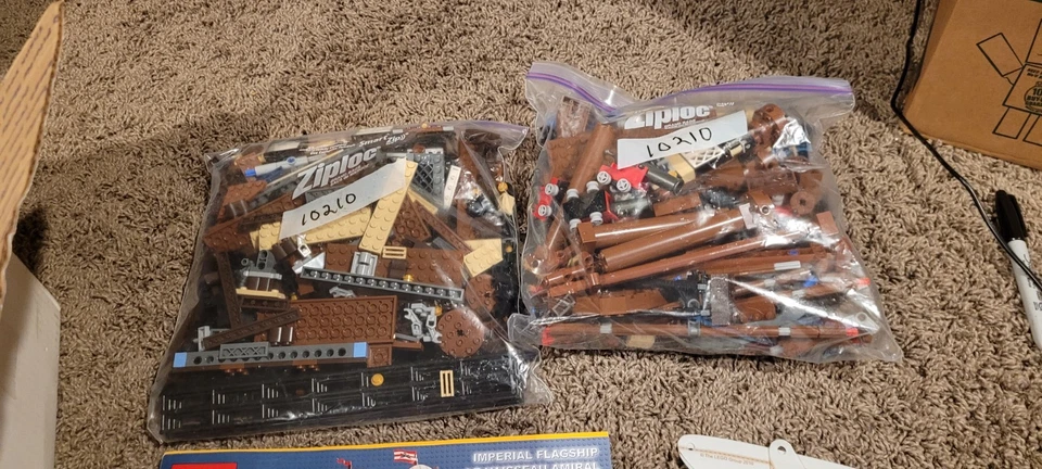 LEGO Creator Expert: Imperial Flagship (10210) 100% completo con figuras/libros Foto 4 de 4