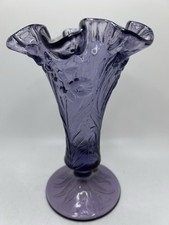Vintage Fenton Glass Purple Daffodil Ruffled Edge 7.5" Vase