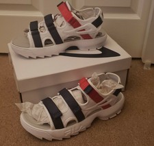 fila disruptor sandals men