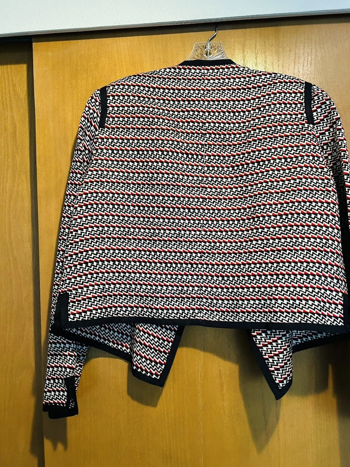 Blazer Elizabeth and James Talla 10 Foto 4 de 4