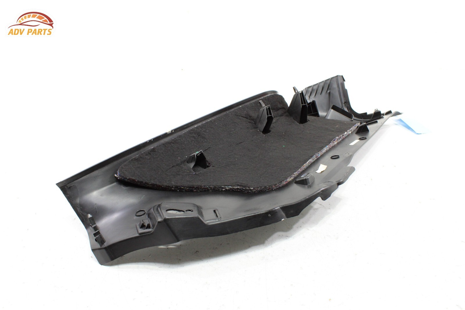 2017-20 MASERATI LEVANTE REAR LEFT C PILLAR LOWER QUARTER TRIM COVER PANEL OEM