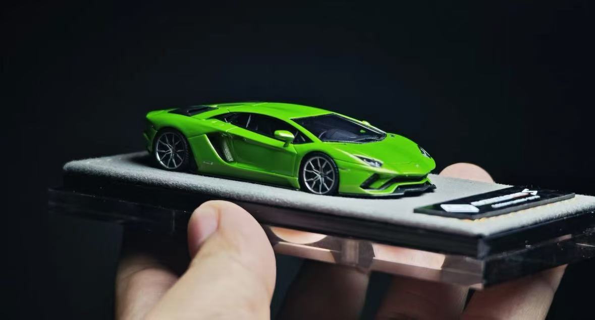 ミニカー GOD'WEALTH 1/64 LAMBORGHINI AVENTADOR S God'Wealth GW 1:64 Green Lamborghini Aventador S LP740-4
