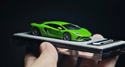 God'Wealth GW 1:64 Green Lamborghini Aventador S LP740-4