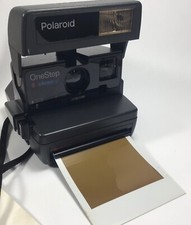Vintage Polaroid One Step Close Up 600 Instant Film Camera w/Strap Original Box