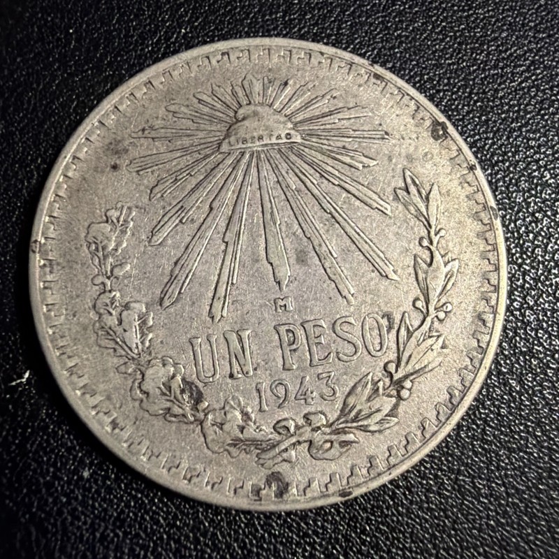 Mexico 1 Peso 1943 .720 Coin Silver, Un Peso De Plata .720.   F7587