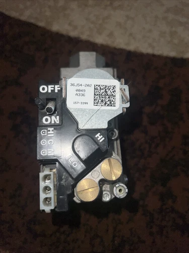 White Rodgers GEMINI 36J54 202 HVAC Furnace Gas Valve D674542P01 GAR