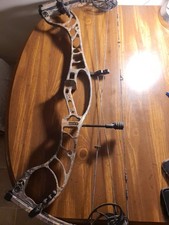 Hoyt Faktor 34 3 Cam 70lbs