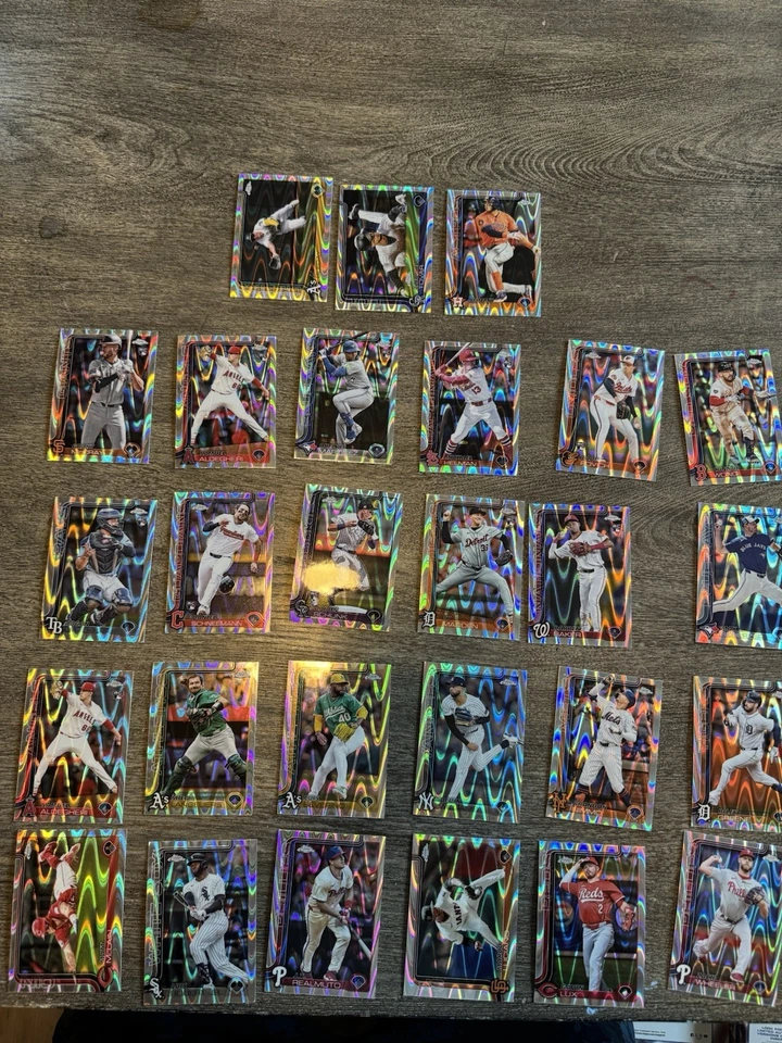 Lote de 225+ tarjetas Topps Chrome 2025 MLB, novatos, insertos, 70 paralelos Foto 2 de 4