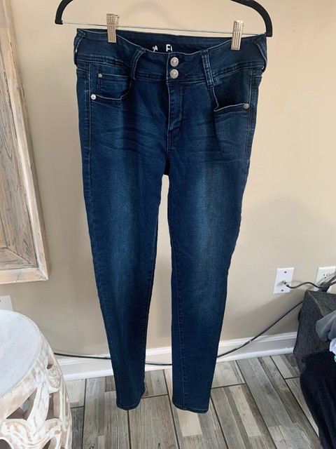 wallflower stretch jeans