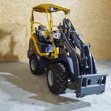 EUROTRAC W11 Schutzdach Hoflader, Komplett inkl.Schaufel und Paletteng