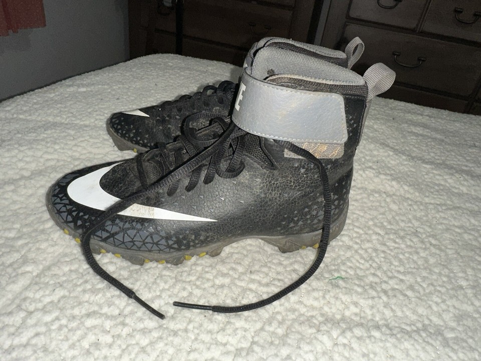 Nike boys size 3 years football cleats eBay