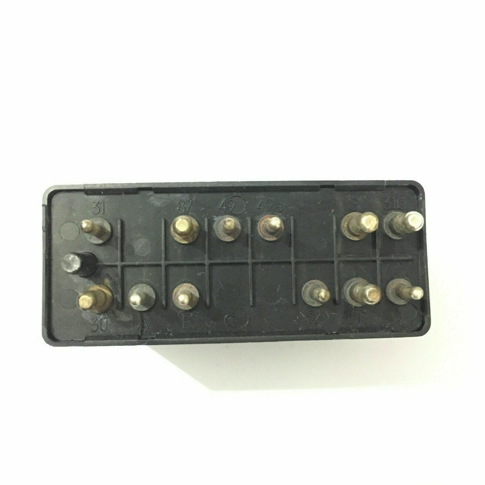 MercedesBenz W124, W201 Turn Signal Relay Flasher Wiper Relay A