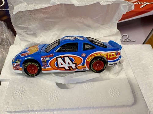 1997 Hot Wheels Pro Racing Legends Signature Series 1/64 Scale Kyle Petty NIB - Picture 5 of 7