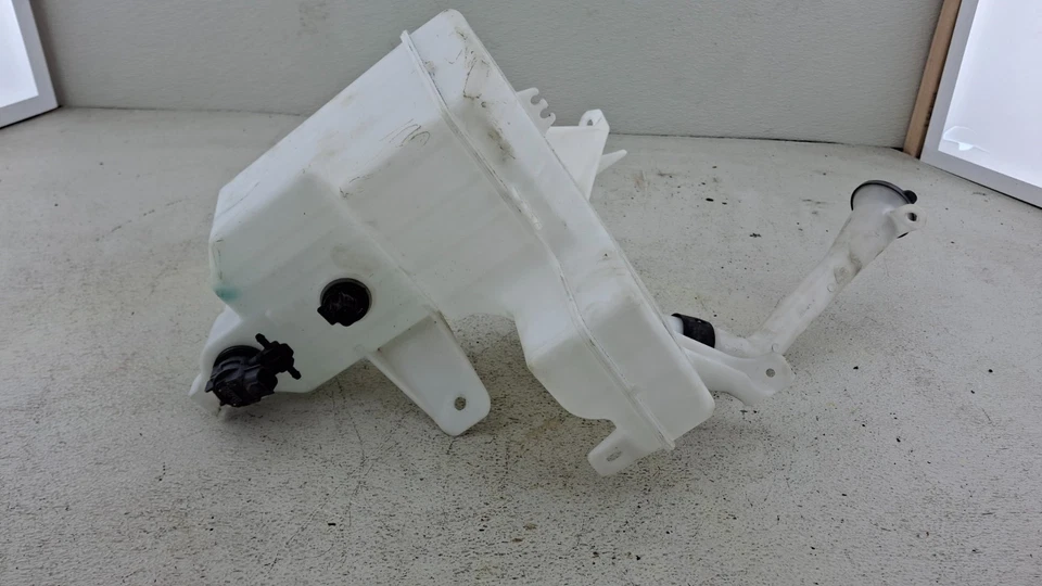 Nissan Murano 2022 depósito de líquido para lavadora tanque OEM Foto 3 de 4