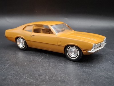 Vintage Jo-han 1970 Ford Maverick Plastic Original Dealer Promo Model Car 1/25