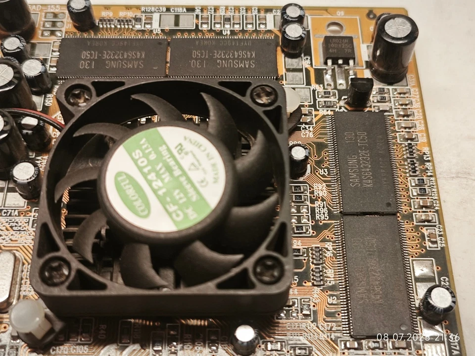 Rare 128 BIT AGP 3D Card Innovision Inno3D GeForce 256 SDR W/32 MB SDRAM - Image 3 of 4