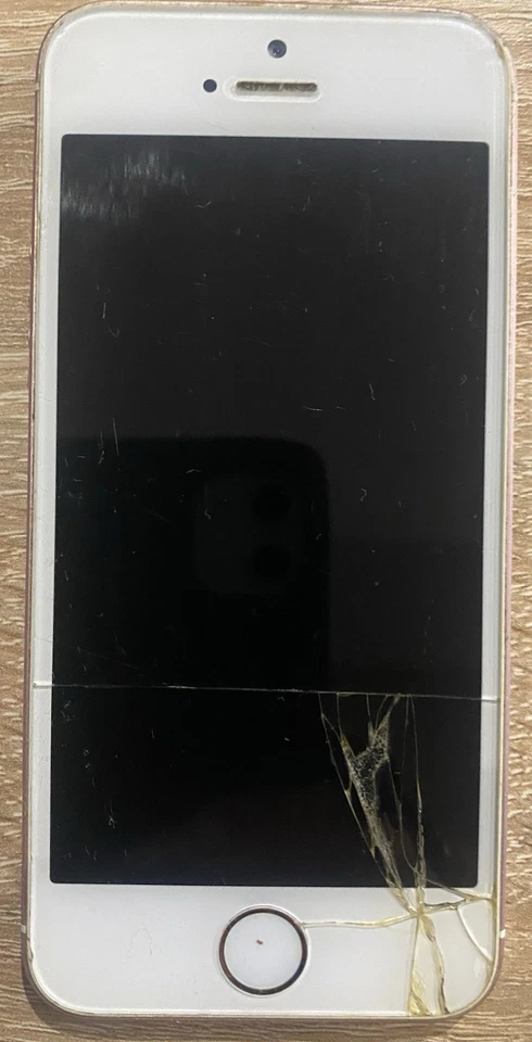 iPhone SE – modèle A1723 (1ère génération) - Photo 2/2