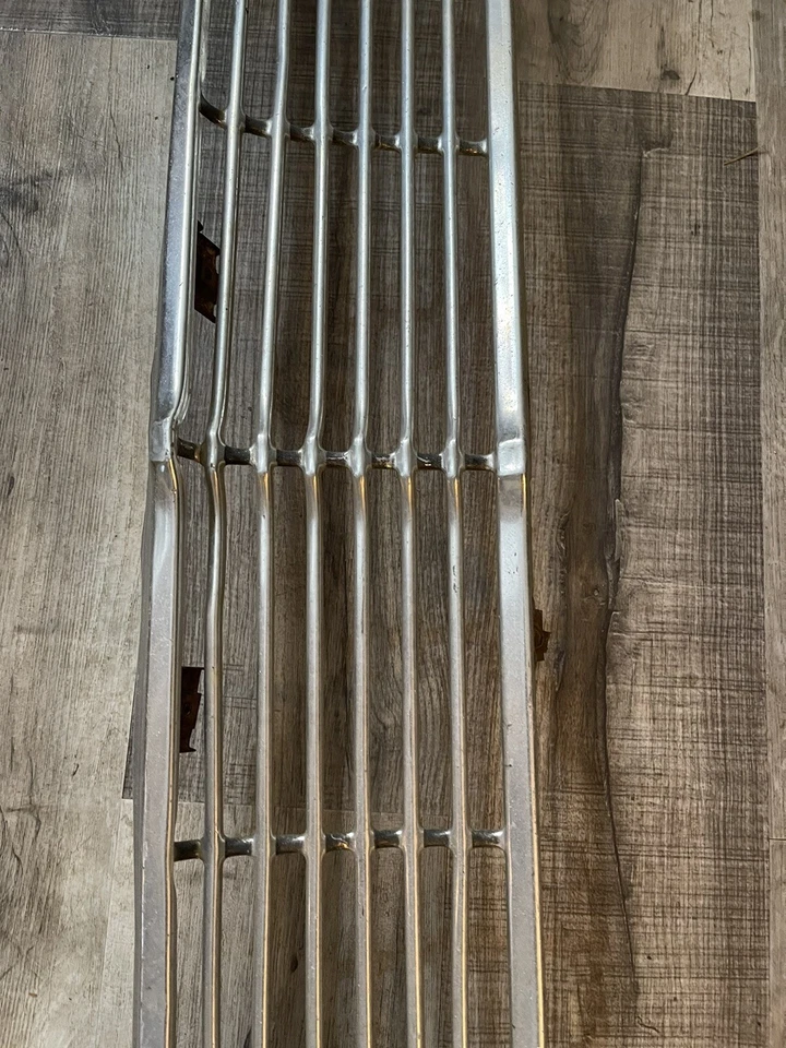 Ford Galaxie 1965 parrilla de fábrica OEM personalizada 500 parrilla delantera moldura Foto 3 de 4