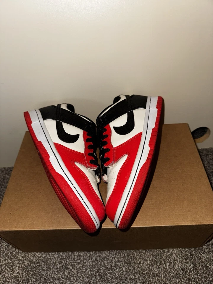 Nike Dunk Low EMB x NBA Black  RED AND WHITE PRE OWNED - Image 3 of 4