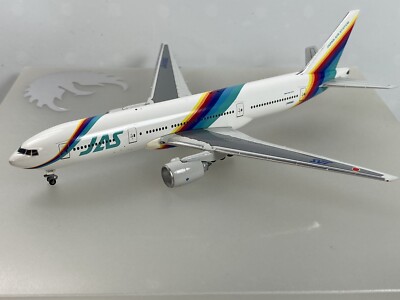 Phoenix 1:400 JAPAN AIR SYSTEM BOEING B777-289 RAINBOW SEVEN