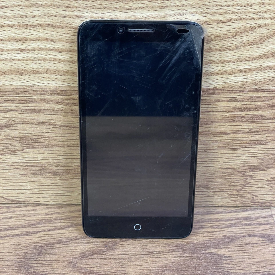 Alcatel Fierce XL 5054w (T-Mobile) Gold 16GB Smart Phone - Image 2 of 4