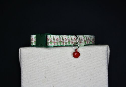 CHRISTMAS CAT COLLAR | CAT COLLAR | Elves | Santa's Helper | Red and Green  - Picture 1 of 4