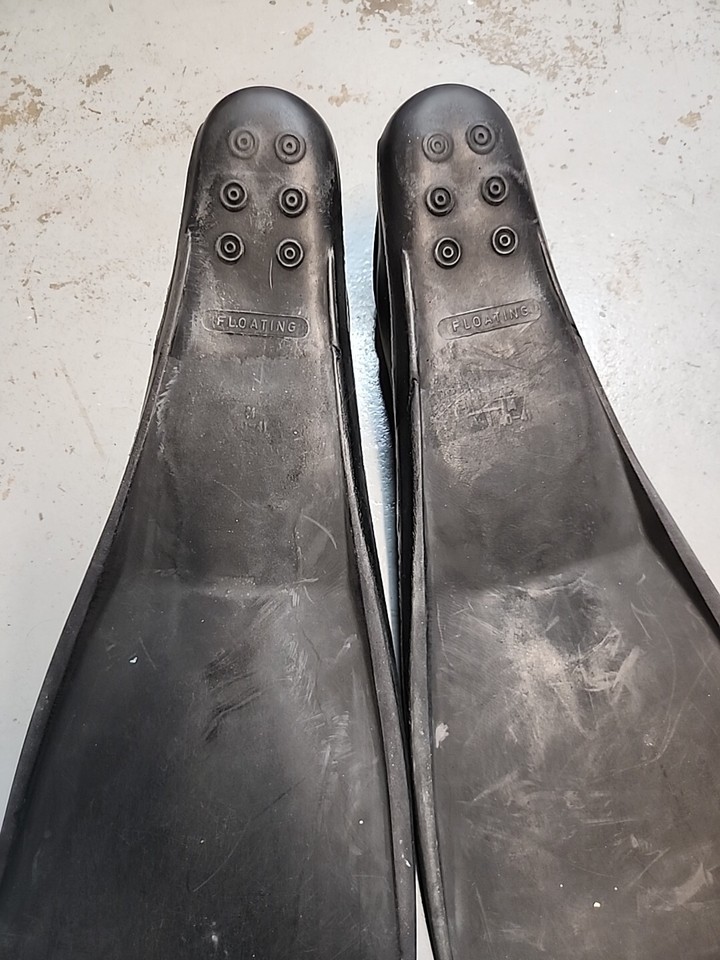 VOIT Skin Diver Swim Fins Large Skindiver Snorkeling Scuba Flippers M