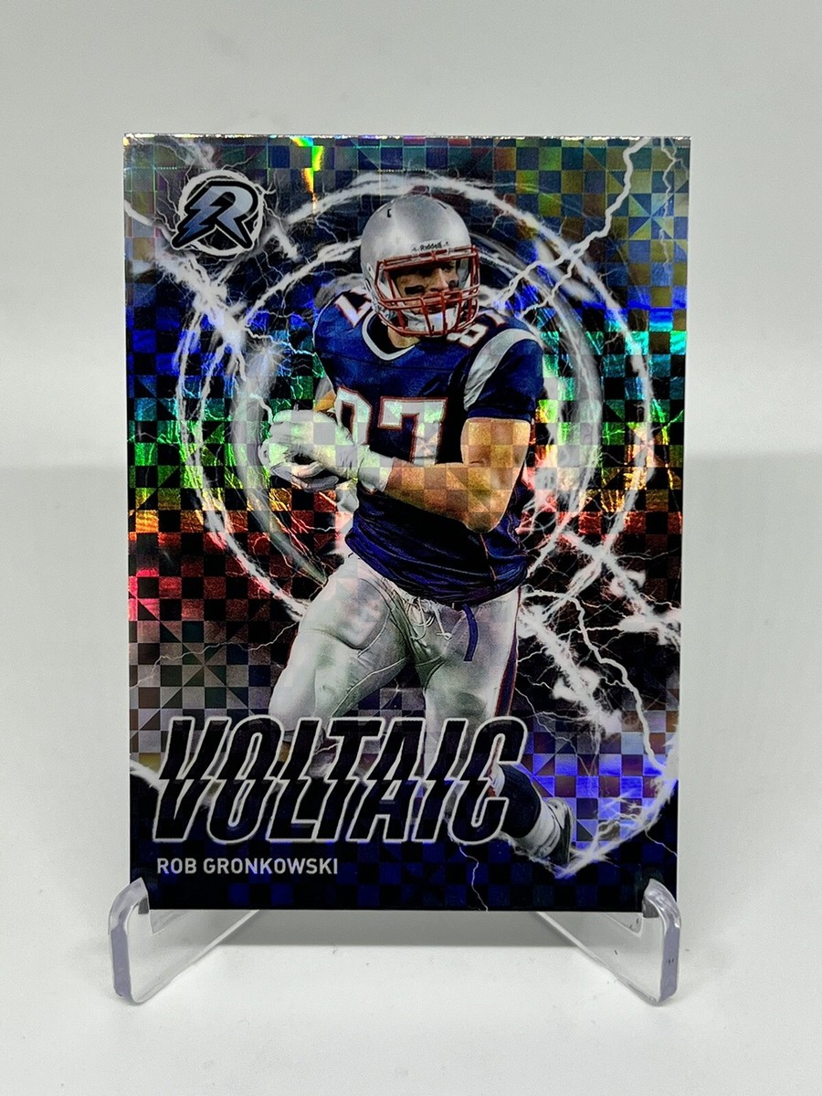 2023-2024 TOPPS COMPOSITE RESURGENCE VOLTAIC XFRACTOR ROB GRONKOWSKI CARD  RV-19