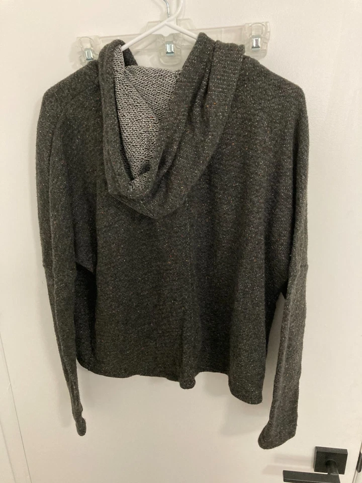 Sudadera con capucha para mujer Volcom Cloken Daggers, gris, mediana Foto 2 de 2