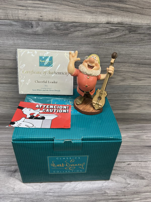 WDCC ''Cheerful Leader'' Doc from Disney's Snow White in Box with COA