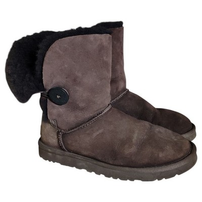 UGG Boots Bailey Button II Women s Size 8 Classic Suede Brown Preppy Boho 5803