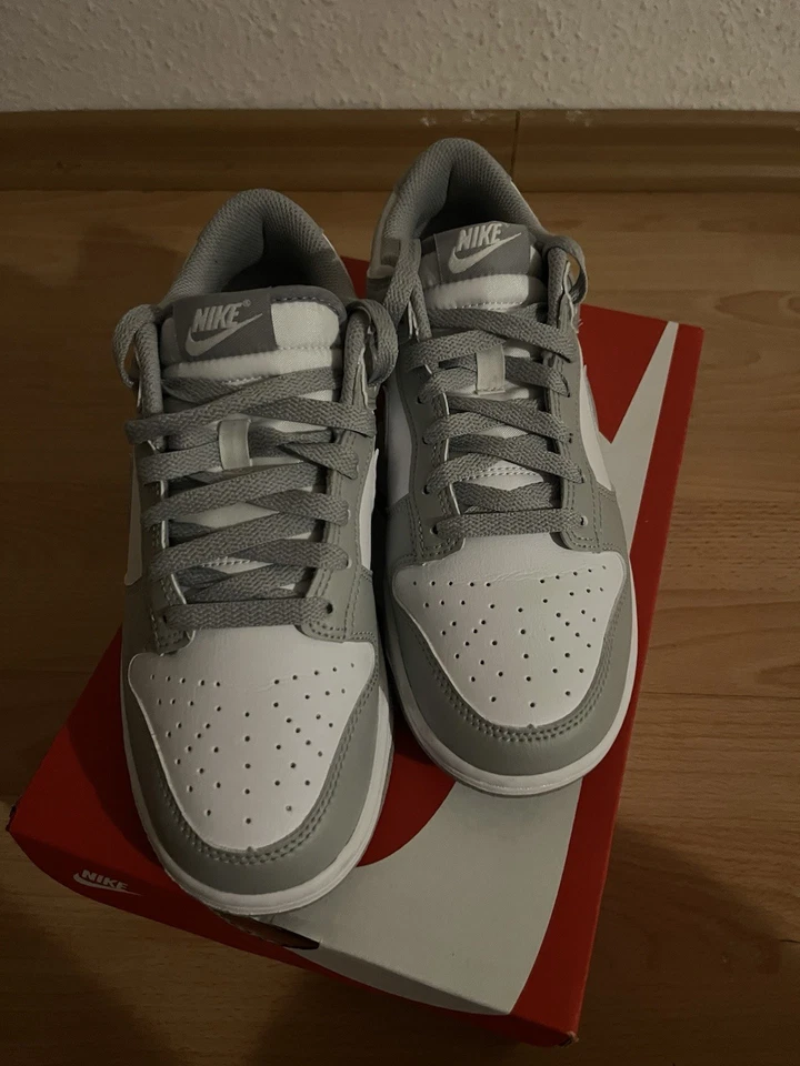 EU Größe 41 - Nike Dunk Low Grey Fog, Foto 2 von 5