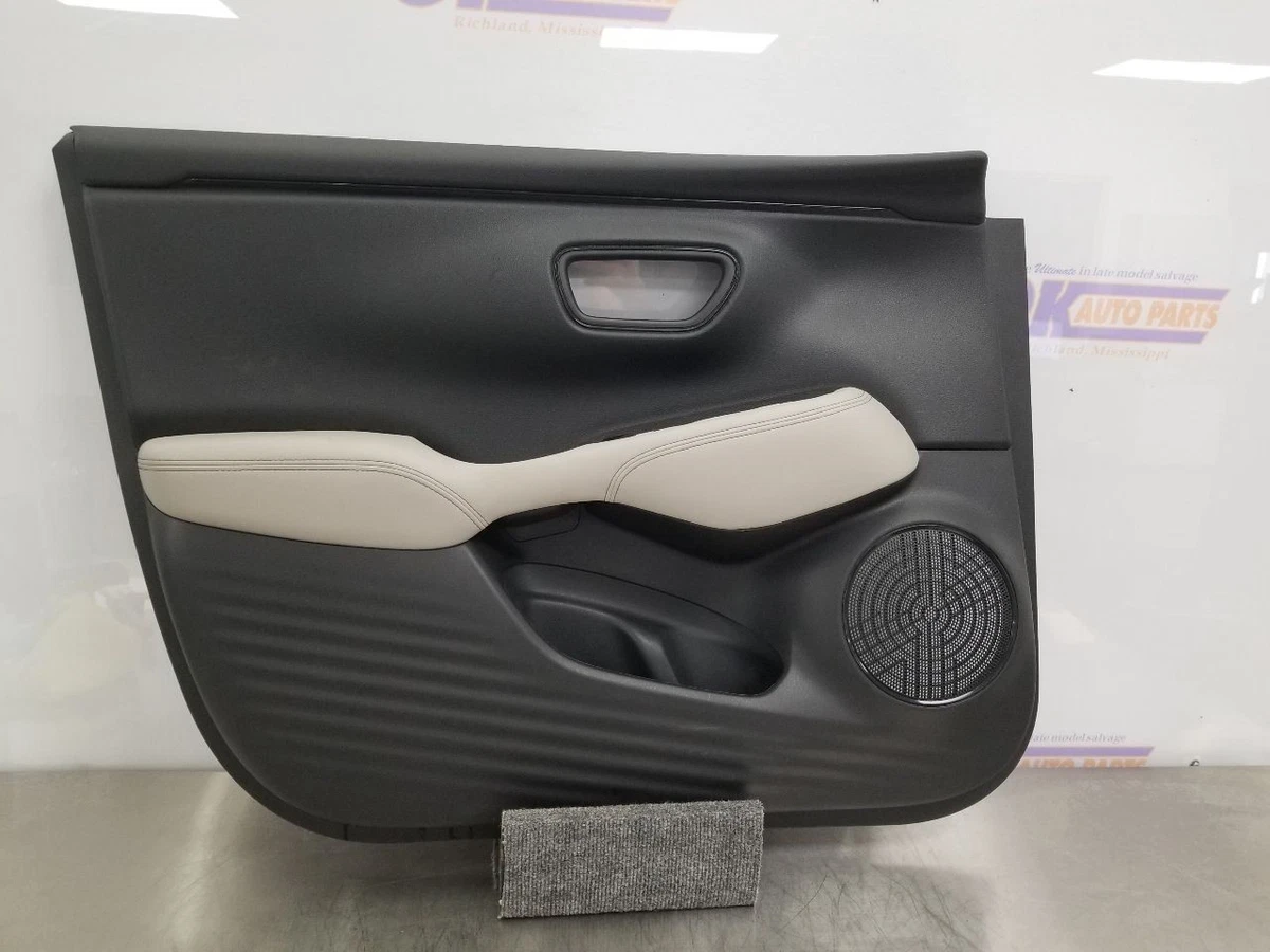 hia_　0507 25 2025 HONDA HR-V EX-L FRONT DOOR TRIM PANEL GRAY LEATHER LEFT
