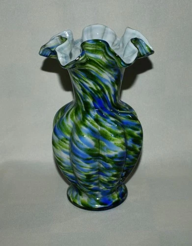 FENTON ART GLASS BLUE/GREEN AVENTURINE RUFFLED TOP 8" VASE ~ MD105