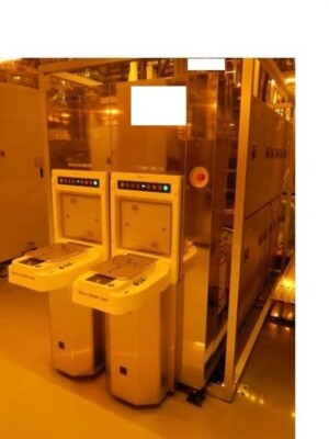 HITACHI RS 5500 Scanning Electron Microscope (SEM)