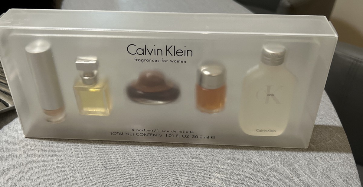 CALVIN KLEIN MINIATURE PIECE SET WOMEN TRAVEL SIZE VINTAGE NEW