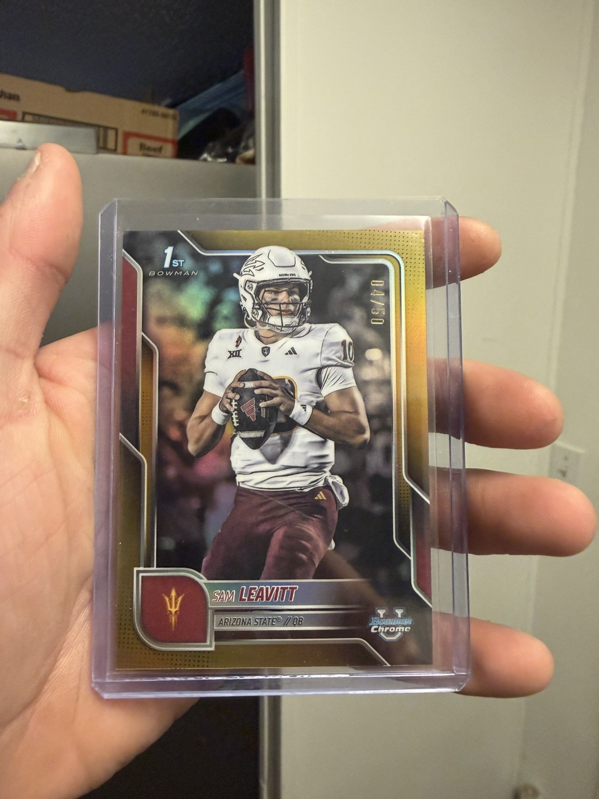 2025 Bowman University Chrome Football SAM LEAVITT 1st Rookie True Gold /50