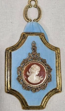 Vintage Ornate Jaru Decorative Art Featuring Cameo