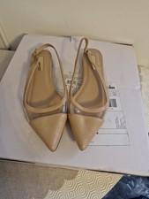 Ladies Flat Sandels Size 5 Smoke  And Pet Free Home